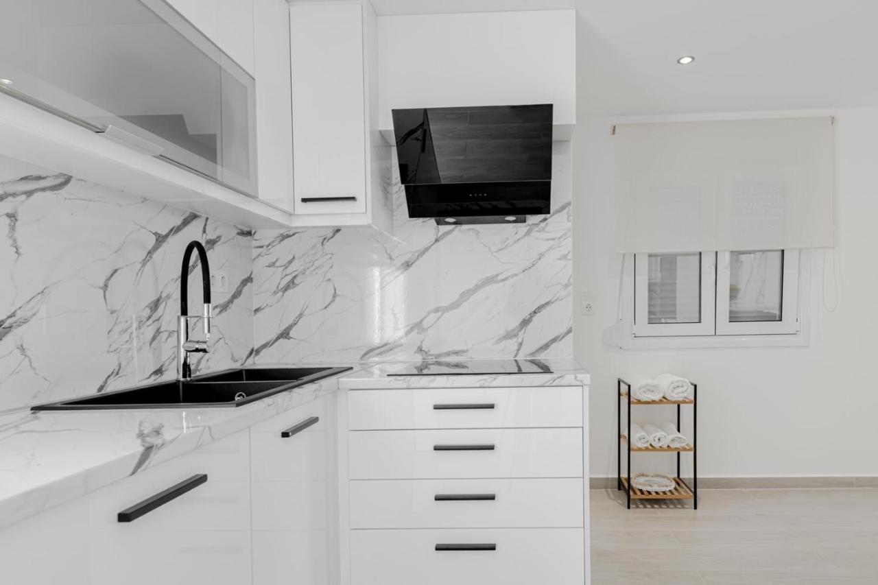 Diogenis Seaside Suite Rethymno  Exterior photo
